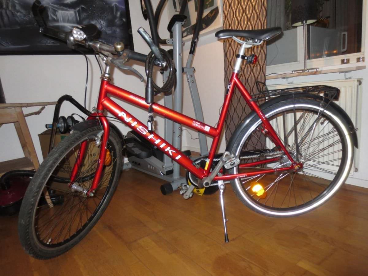 Nishiki och Maraton cykel